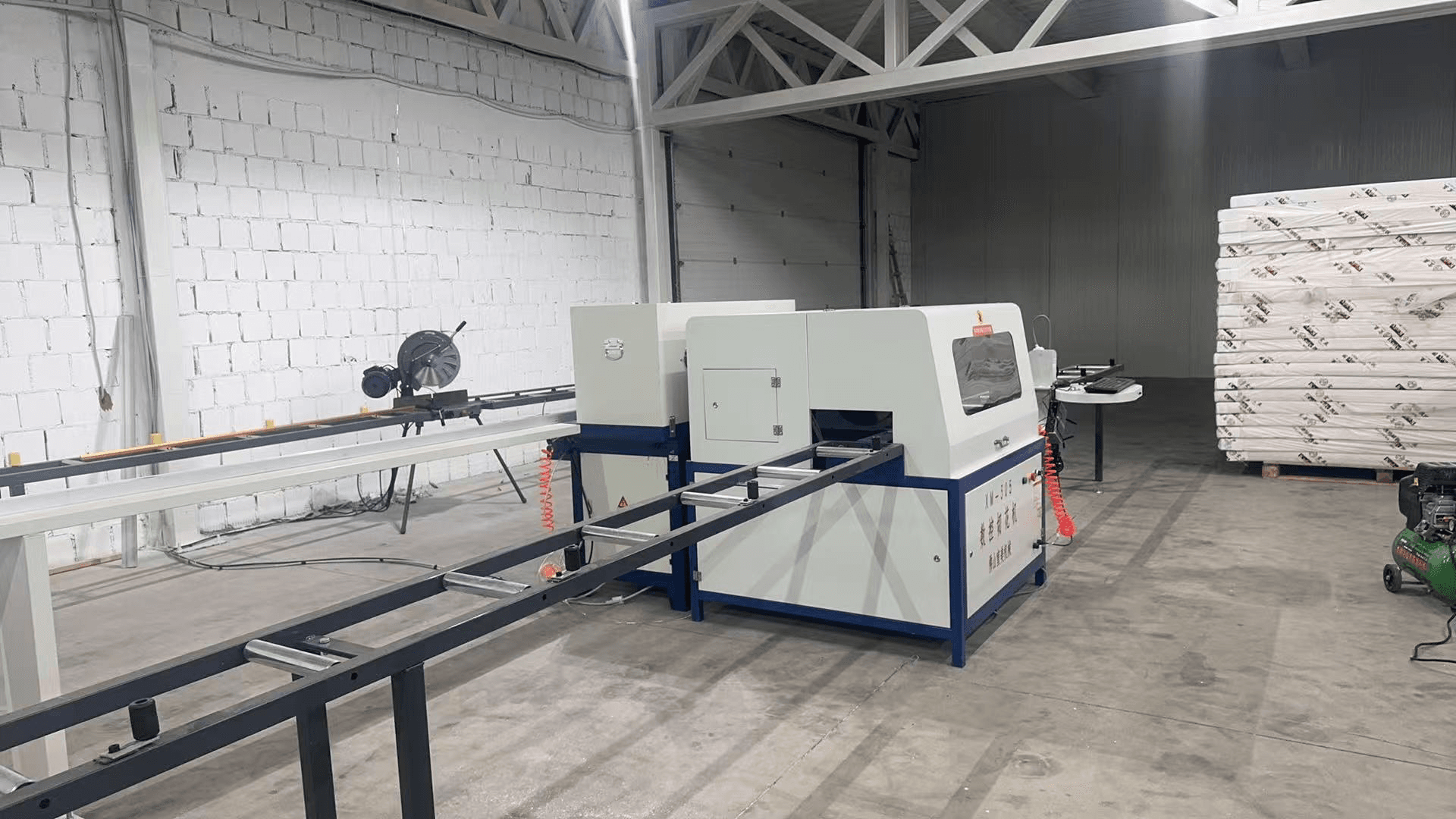 Fabrication support equipment